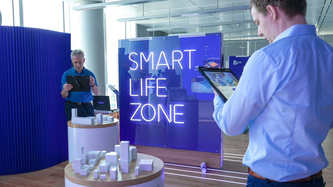 o2 Telefónica Innovation Experience Area, Smart Life Zone. Link vergrößert das Bild.
