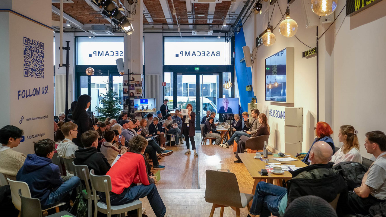 Veranstaltung: Nähe, Trost und Gefühle in Zeiten von KI“ im BASECAMP