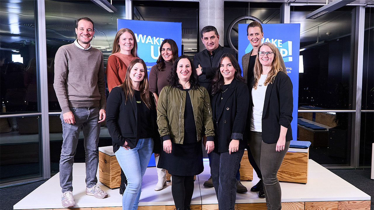 Beim digitalen Elternabend der Initative WAKE UP! sprachen Expertinnen und Experten über Formen, Risiken und Folgen von digitaler Gewalt. Link führt zum Flickr Album.