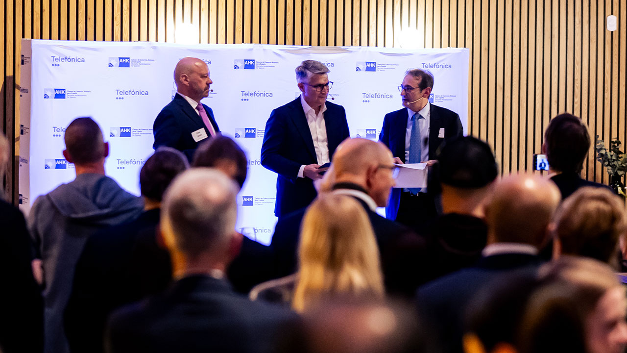 Elmar Jakobs, Santiago Argelich Hesse und Jorge Masalles beim Spanisch-deutschen Get-together in Barcelona