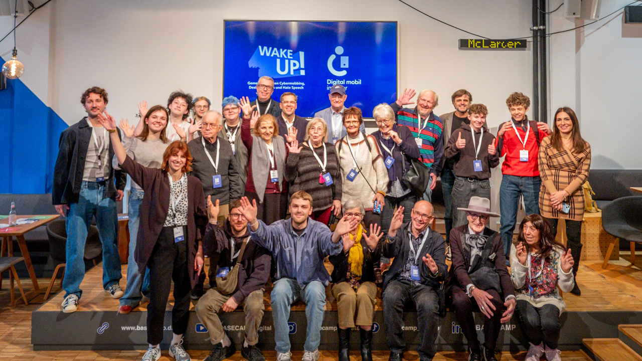 Flickr Album: Generationendialog: Nie allein? Nähe, Trost und Gefühle in Zeiten von KI