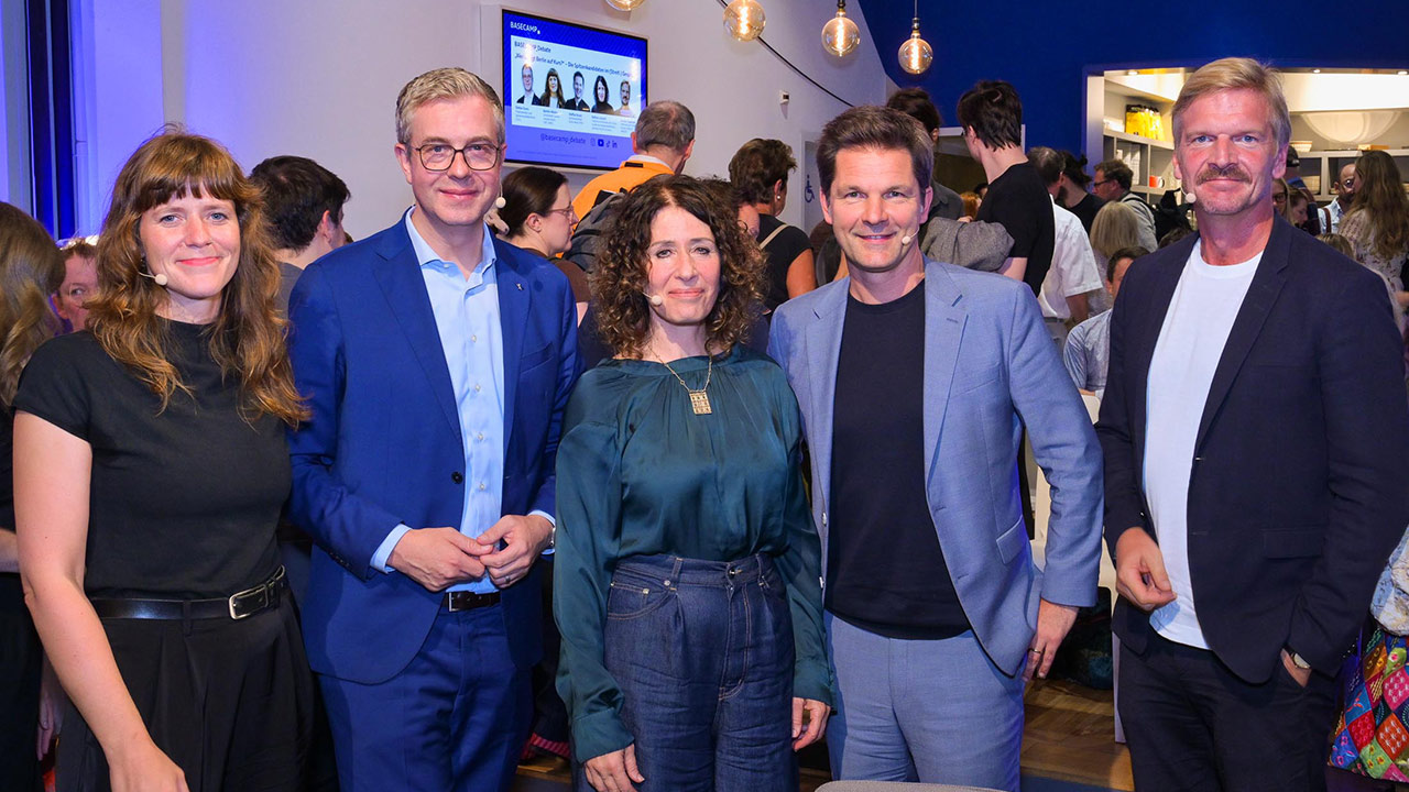 Kerstin Wolter, Stefan Evers, Bettina Jarasch, Steffen Krach und Gordon Repinski beim BASECAMP_Debate Event. Link führt zum Flickr Album.